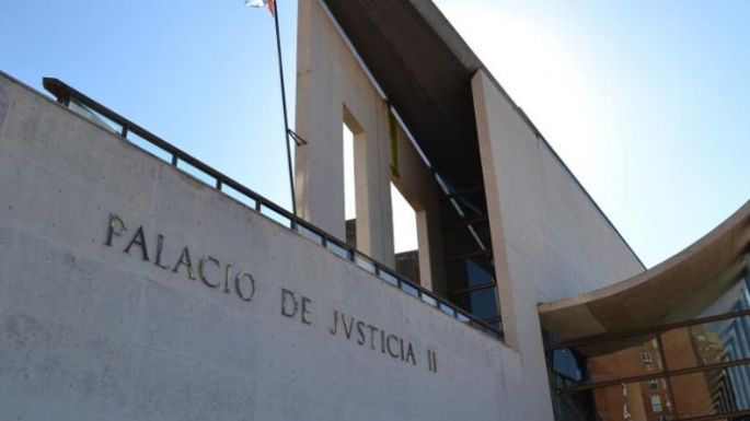 Condena de 14 años por intentar matar a su expareja e hijos