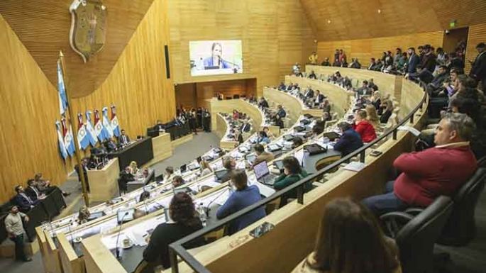 Por la re-reelección