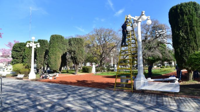 Con un acto y música en vivo se reinaugurará la plaza Centenario