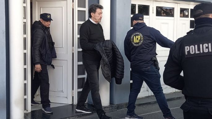 Dos dirigentes y cinco barras de Colón detenidos