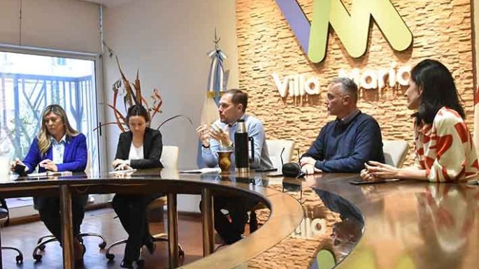 Lanzaron concurso y estudiantes  podrán narrar la plaza Centenario