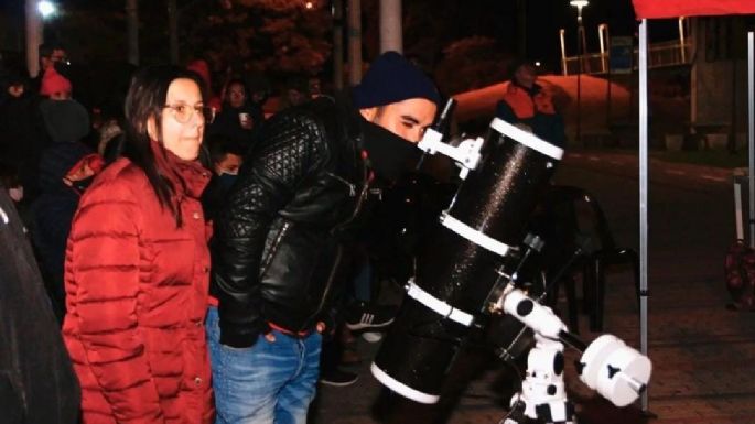 Hoy se hará una Noche de Observación de la Luna desde la Tecnoteca