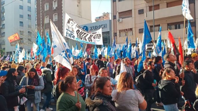 Córdoba también salió en defensa de la democracia