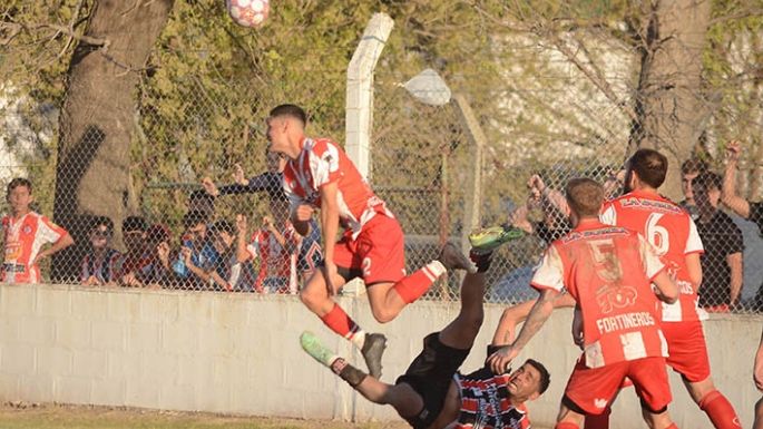 El clásico fue de un buen Alumni