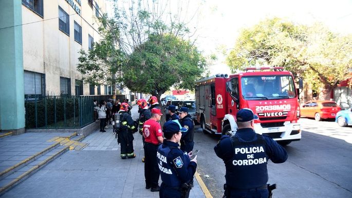Tres estudiantes quemados tras fallar un experimento de química