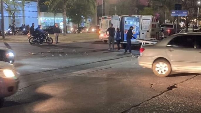 Chocaron una ambulancia de bomberos y una camioneta