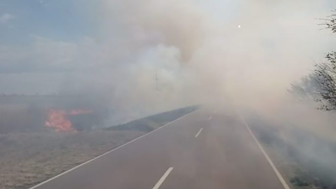 Cortes de rutas y decenas de evacuados