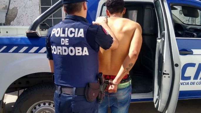 Detenidos por robos de celulares a una adolescente y a un hombre