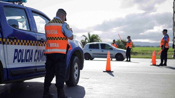 Detienen en un control vial a un prófugo por homicidio en Chile