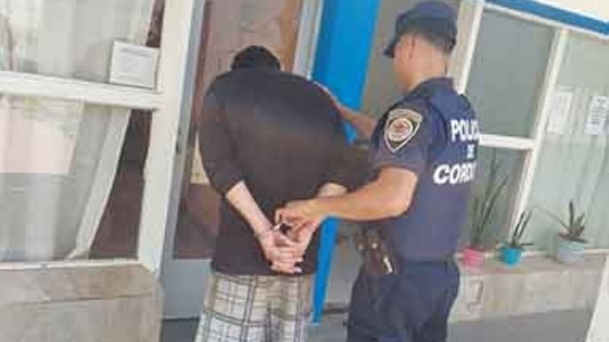Detuvieron a tres hombres por amenazar y golpear a mujeres