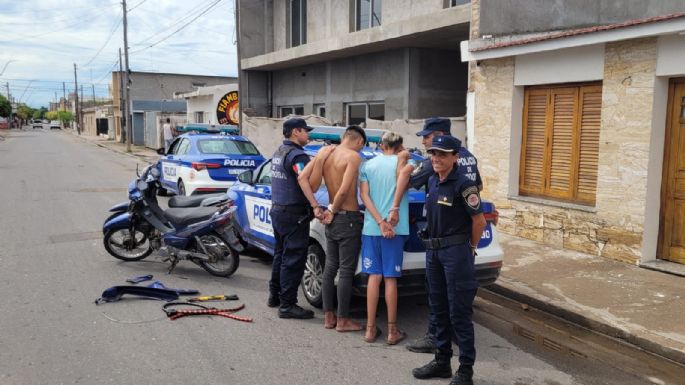 Dos detenidos en Villa Nueva por robos de motocicletas ocurridos ayer