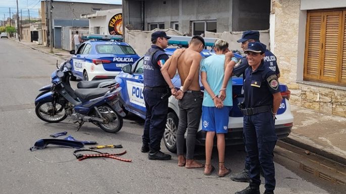 Recuperan motocicletas robadas tras la detención de dos jóvenes