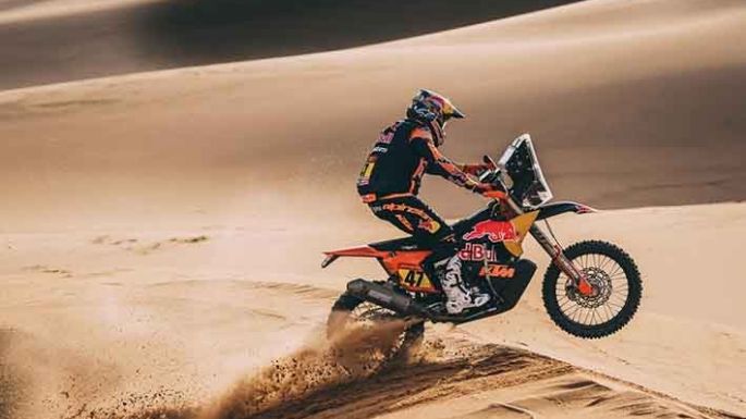 Argentino lidera en motos