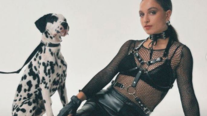 La bailarina local Emilia Gill aparece en el videoclip "Muñecas" de Tini y La Joaqui