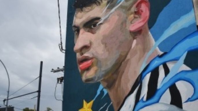 Realizaron un gran mural del “Cuti” Romero en Córdoba