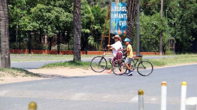 La mitad del país en alerta y en algunas ciudades la temperatura alcanzó los 42 grados