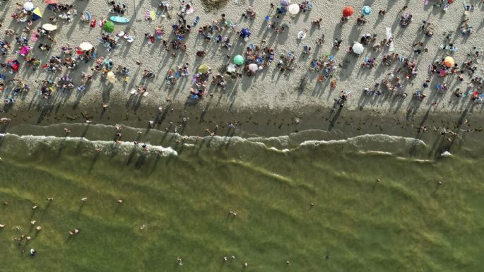 La mitad del país en alerta y en algunas ciudades la temperatura alcanzó los 42 grados