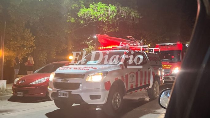 Rescataron a una familia atrapada en el río tras la apertura de compuertas