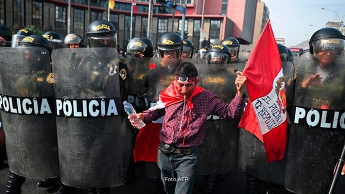 El Gobierno peruano desplegó cerca de 12 mil policías por las marchas en Lima
