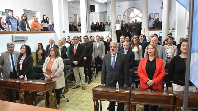 Predominancia masculina de funcionarios