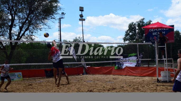 Comenzó la Copa de Beach Vóley con diferentes propuestas en el parque