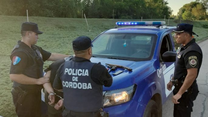 Un joven fue detenido por circular con un arma de fuego en el Arenero