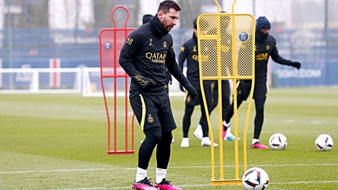 Hinchas del PSG insultaron a Messi en la sede del club