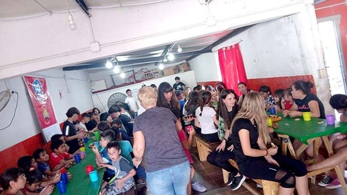 El comedor Caritas Felices pide donaciones para un día de pileta