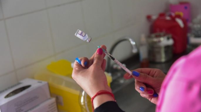 Desde el lunes, mayores de 60 años podrán vacunarse con la dosis bivariante contra el Covid