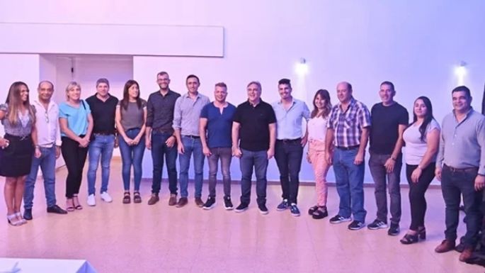 Más intendentes pegarán sus elecciones a las provinciales