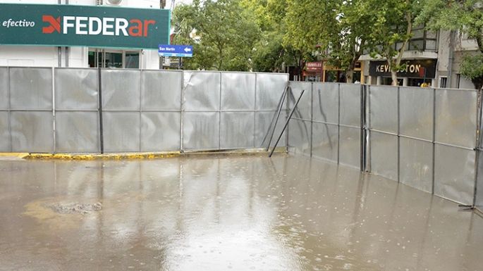 El agua complica avanzar con las tareas