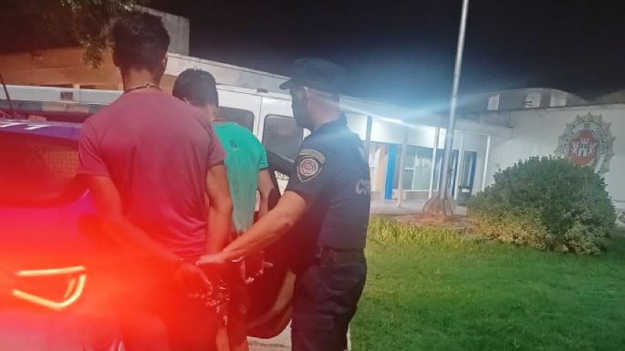 Dos jóvenes detenidos por el robo de dos lámparas de pared