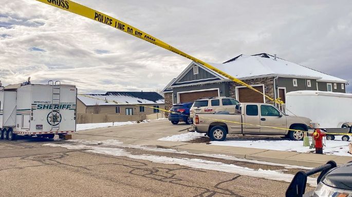 Hallan a ocho personas muertas por disparos en una vivienda de Estados Unidos