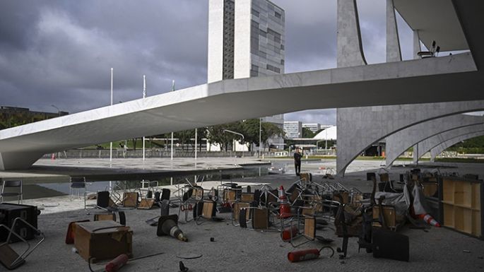 Los tres poderes del Estado condenan “actos terroristas”