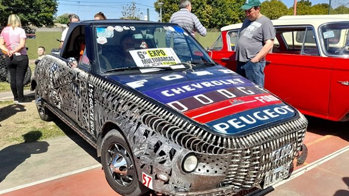 Hubo “perlitas” entre los autos clásicos