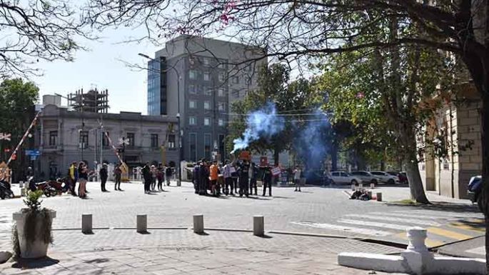 Sigue el reclamo de barrenderos