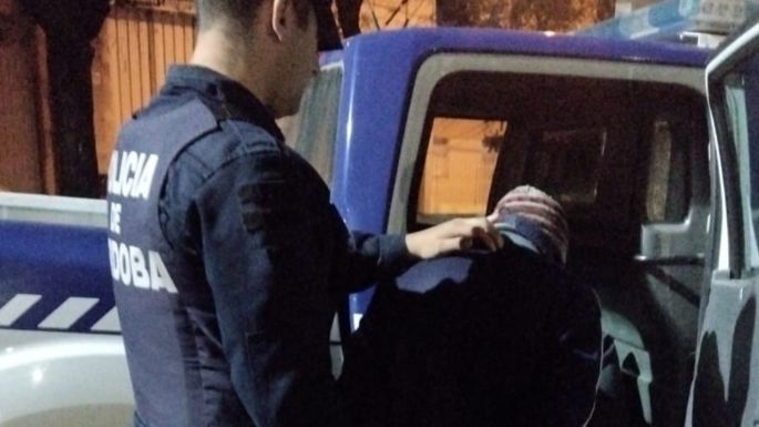 Presos por robarse una garrafa y querer huir de la Policía