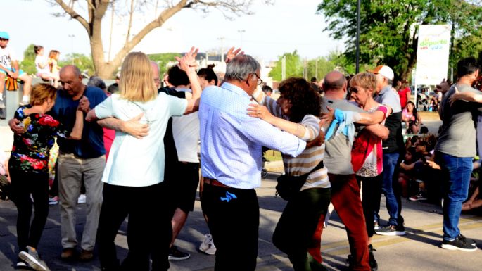 Manifiesto Cultural: artistas en defensa de la cultura y la educación pública