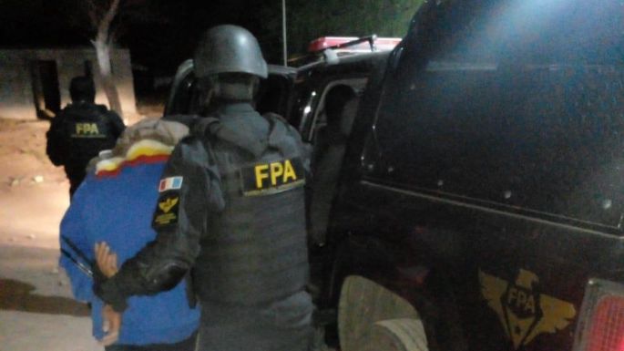 Cuatro personas detenidas tras cerrar dos puntos de venta de drogas