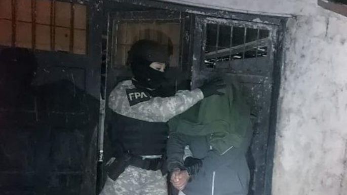 Cuatro personas detenidas tras cerrar dos puntos de venta de drogas