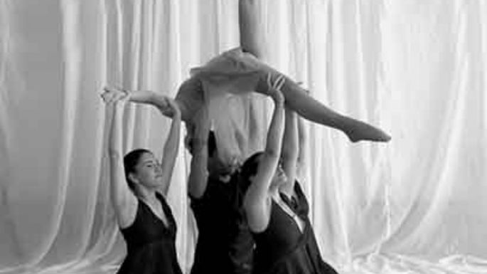 Grupo en Danza y el ballet de la Agrupación en el Verdi