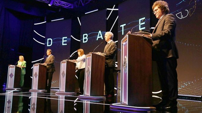 Chicanas y firmes propuestas  en el primer debate presidencial