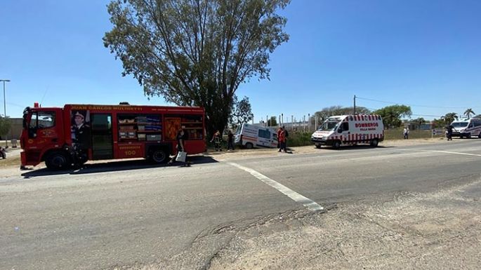 Chocaron ambulancia y auto