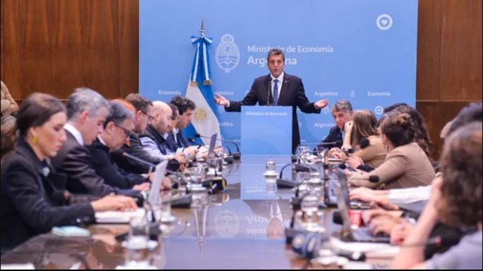 Un dólar para los exportadores