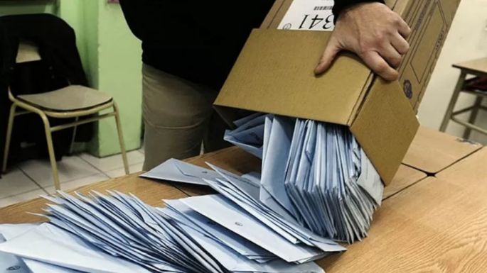 Esta tarde comienza el escrutinio definitivo en cada distrito