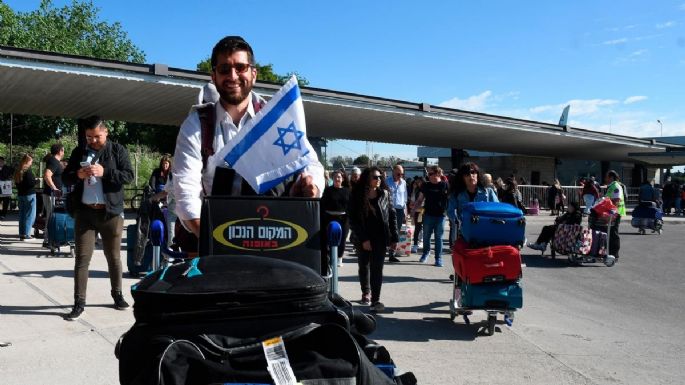 Llegó al país el cuarto vuelo con argentinos repatriados de Israel