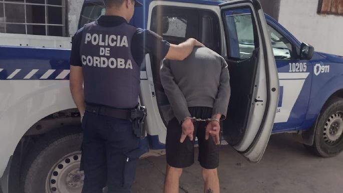 Un sujeto detenido por robar una batería para auto y una caja con bulones