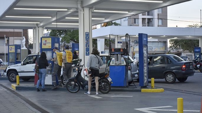 El abastecimiento se normaliza en las estaciones de la ciudad