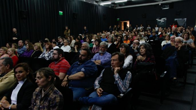 Pigna llamó a “desechar categorías como interior del país o remotas localidades”