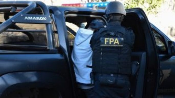 Cerraron dos puntos de venta de drogas en la misma cuadra